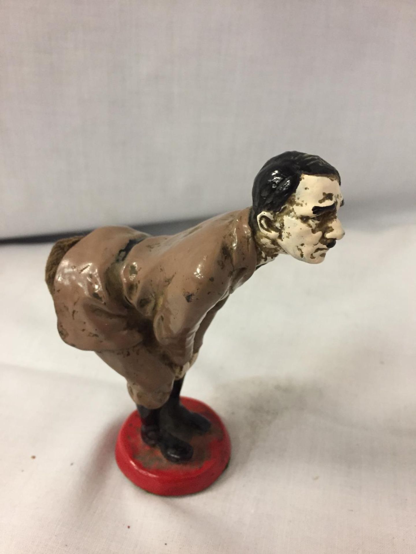 A COLD PAINTED ADOLF HITLER BRONZE FIGURINE PIN CUSHION - Image 4 of 4