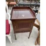 AN EDWARDIAN MAHOGANY AND INLAID GALLERY BACK POT CUPBOARD ON TAPERING LEGS, WITH SPADE FEET