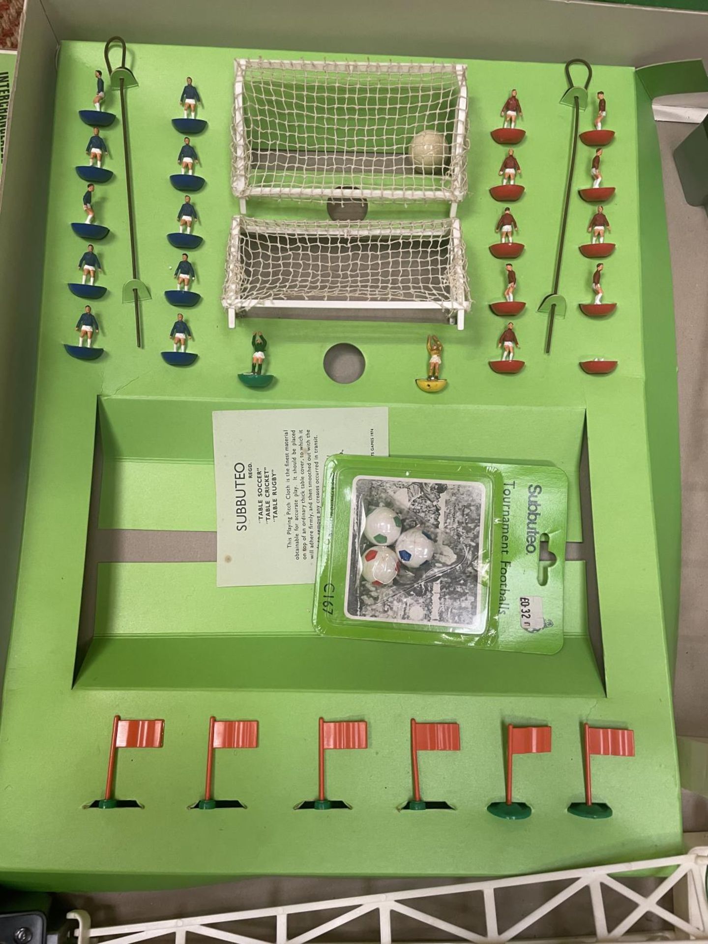 A BOXED SUBBUTEO CONTINENTAL FLOODLIGHTING EDITION FOOTBALL SET - COMPLETE WITH THREE TEAMS, TWO - Image 3 of 7