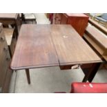 A GEORGE III MAHOGANY DROP-LEAF DINING TABLE WITH TWO END DRAWERS, 40X53" OPENED