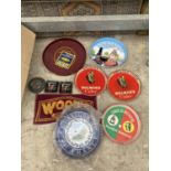 AN ASSORTMENT OF PUB ITEMS TO INCLUDE BRANDED BULMERS CIDER METAL TRAYS, ASHTRAYS AND BAR MATS ETC