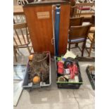 AN ASSORTMENT OF ITEMS TO INCLUDE A PROJECTOR SCREEN, A CHAMPION CHAINSAW BODY AND CERAMIC POTS ETC