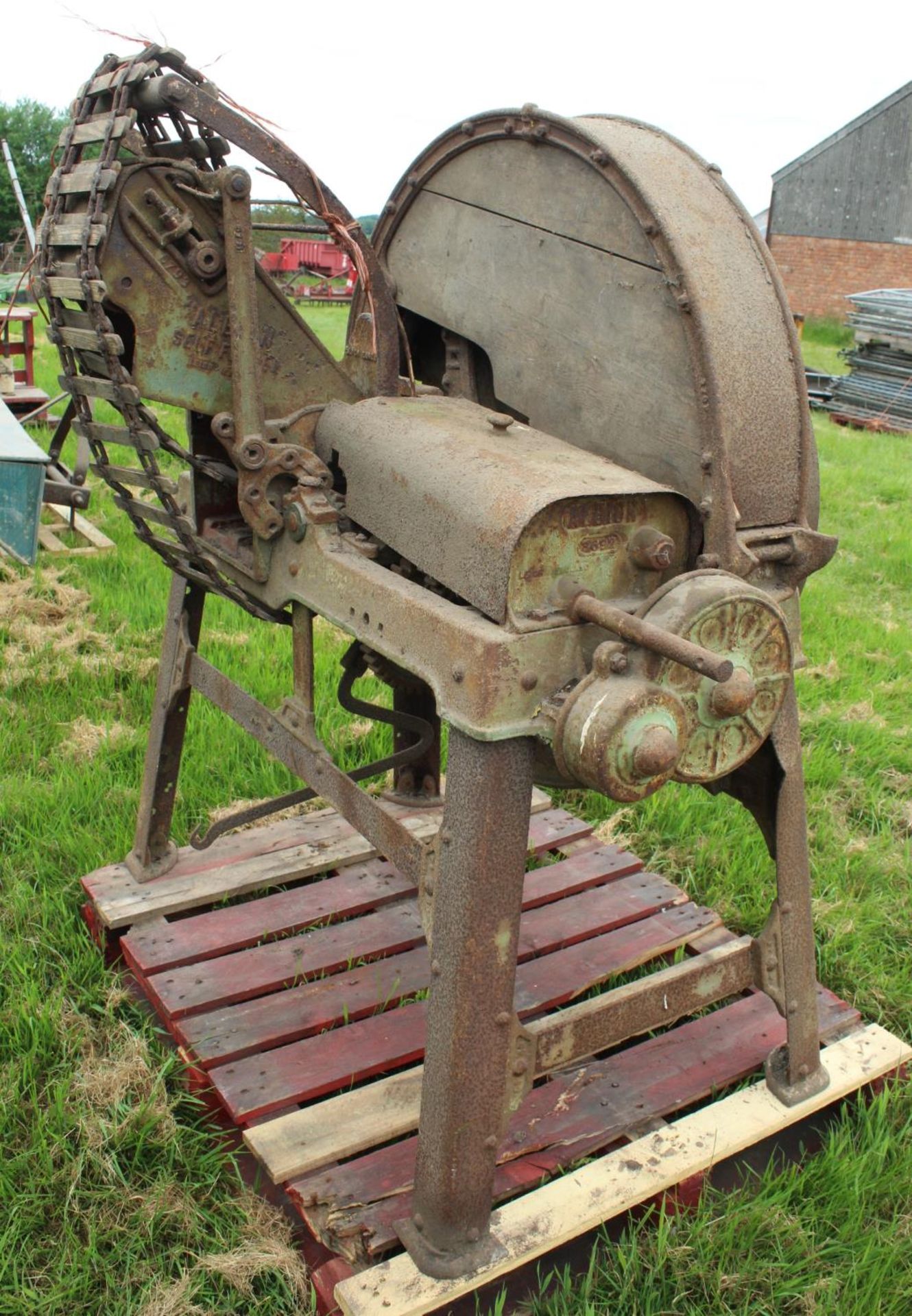 ALBION HAY CHOPPER WITH ELEVATOR - Image 2 of 4