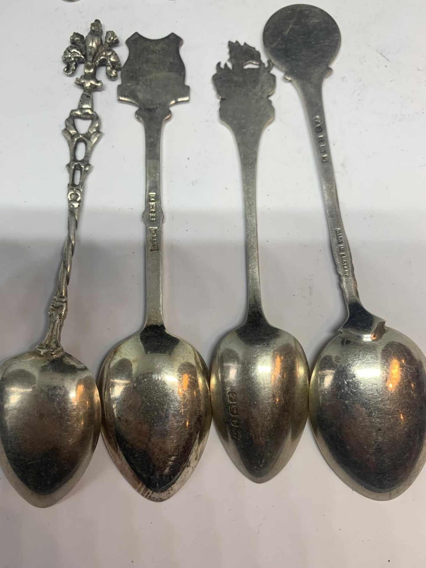 EIGHT MARKED SILVER COLLECTORS SPOONS GROSS WEIGHT 103 GRAMS - Image 7 of 10
