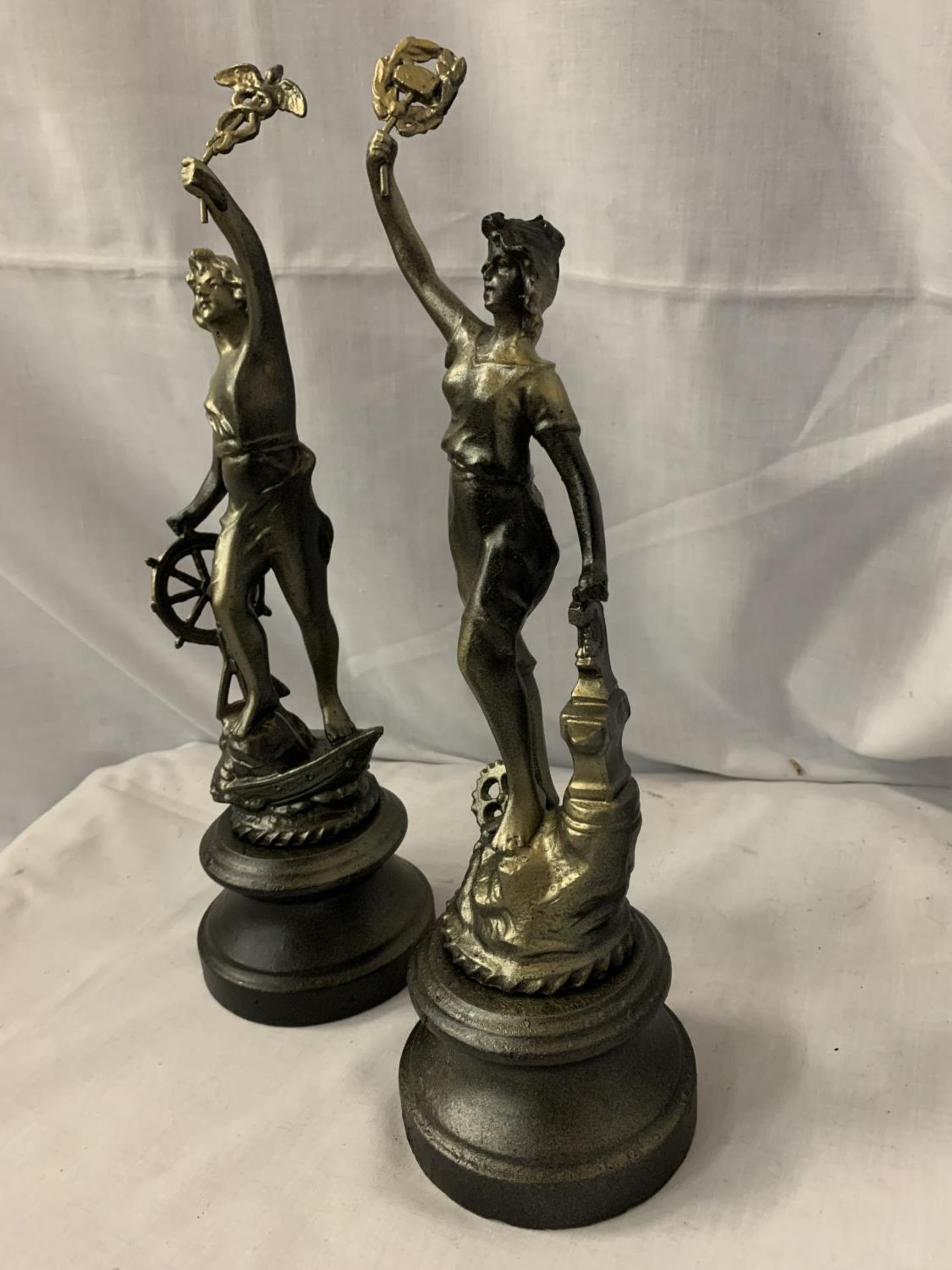 TWO METAL FIGURINES - Image 2 of 3