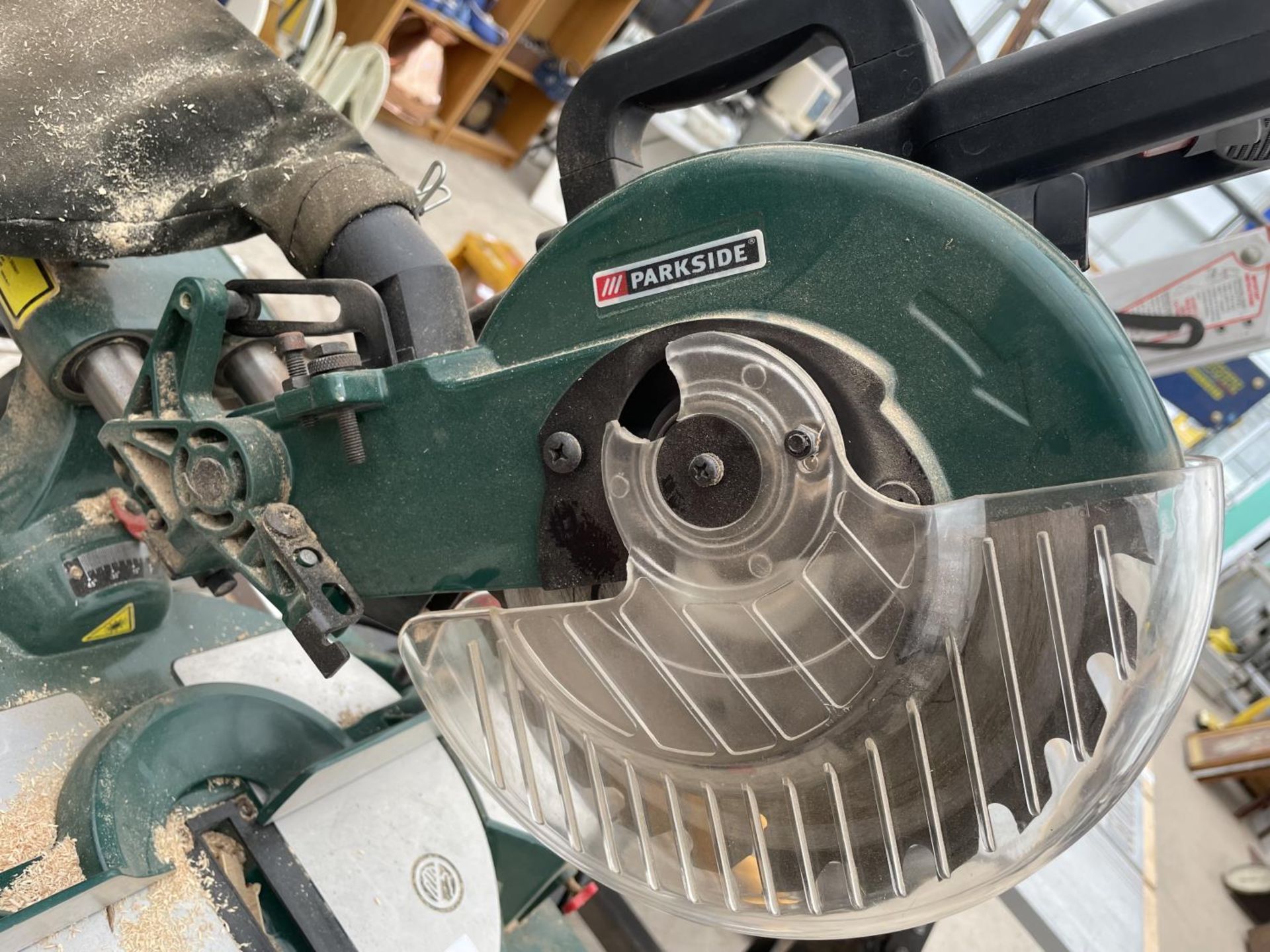 A PARKSIDE ELECTRIC MITRE SAW ON A STAND BELIEVED IN WORKING ORDER BUT NO WARRANTY - Image 2 of 6