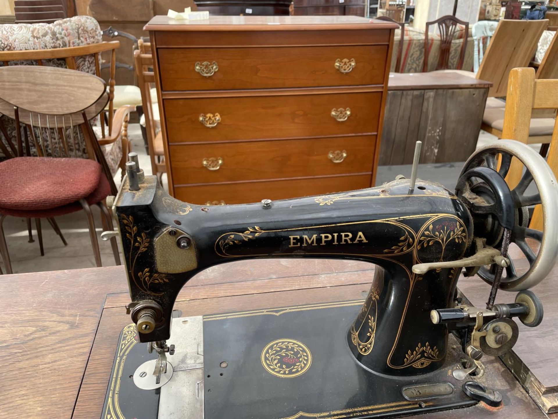 AN 'EMPIRA' TREADLE SEWING MACHINE - Image 2 of 4