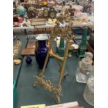 AN ORNATE GILT EASEL FOR PICTURE DISPLAY H:56CM