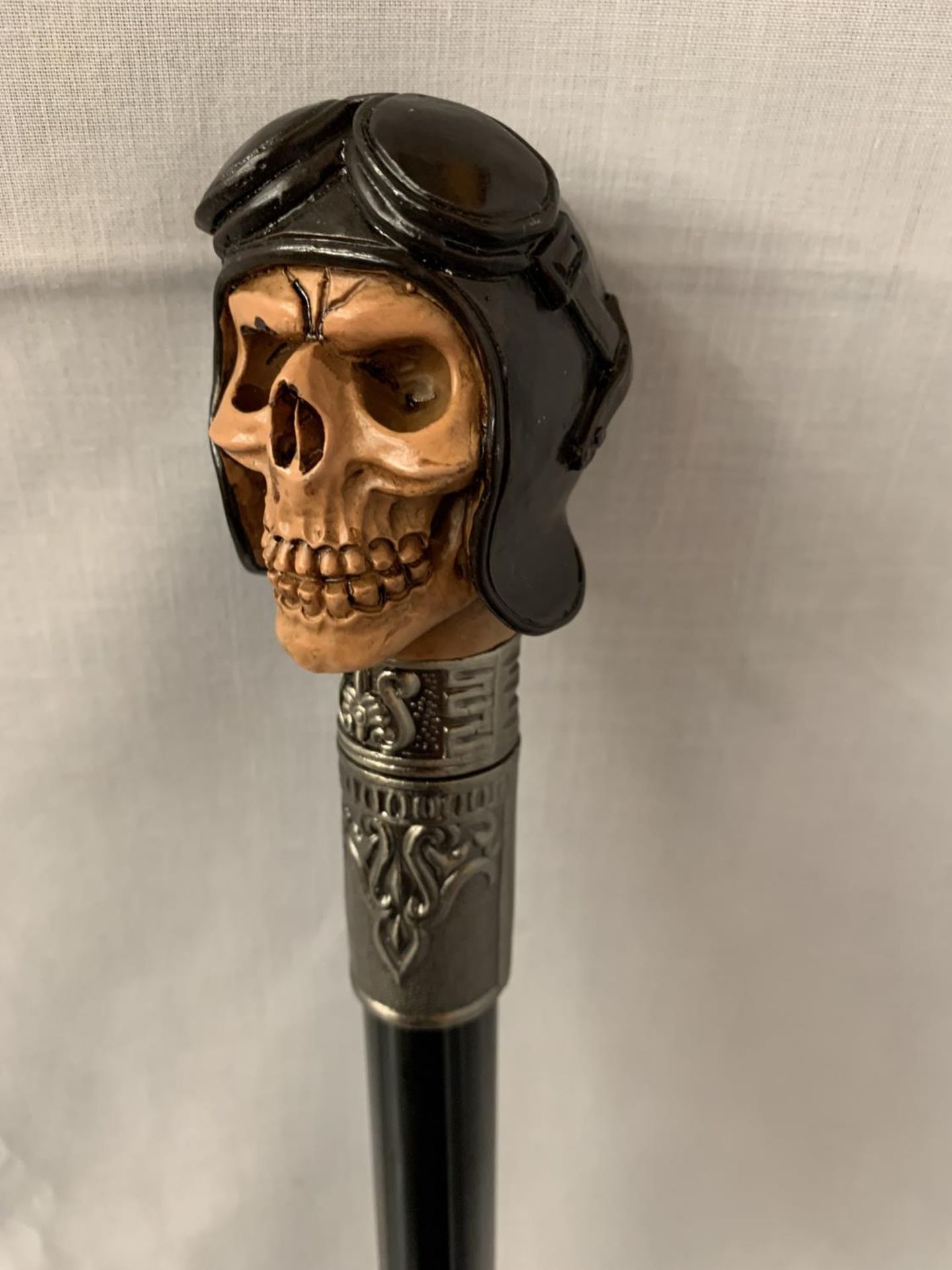 A WALKING STICK WITH A STEAMPUNK STYLE SKULL HEAD HANDLE - Image 3 of 3