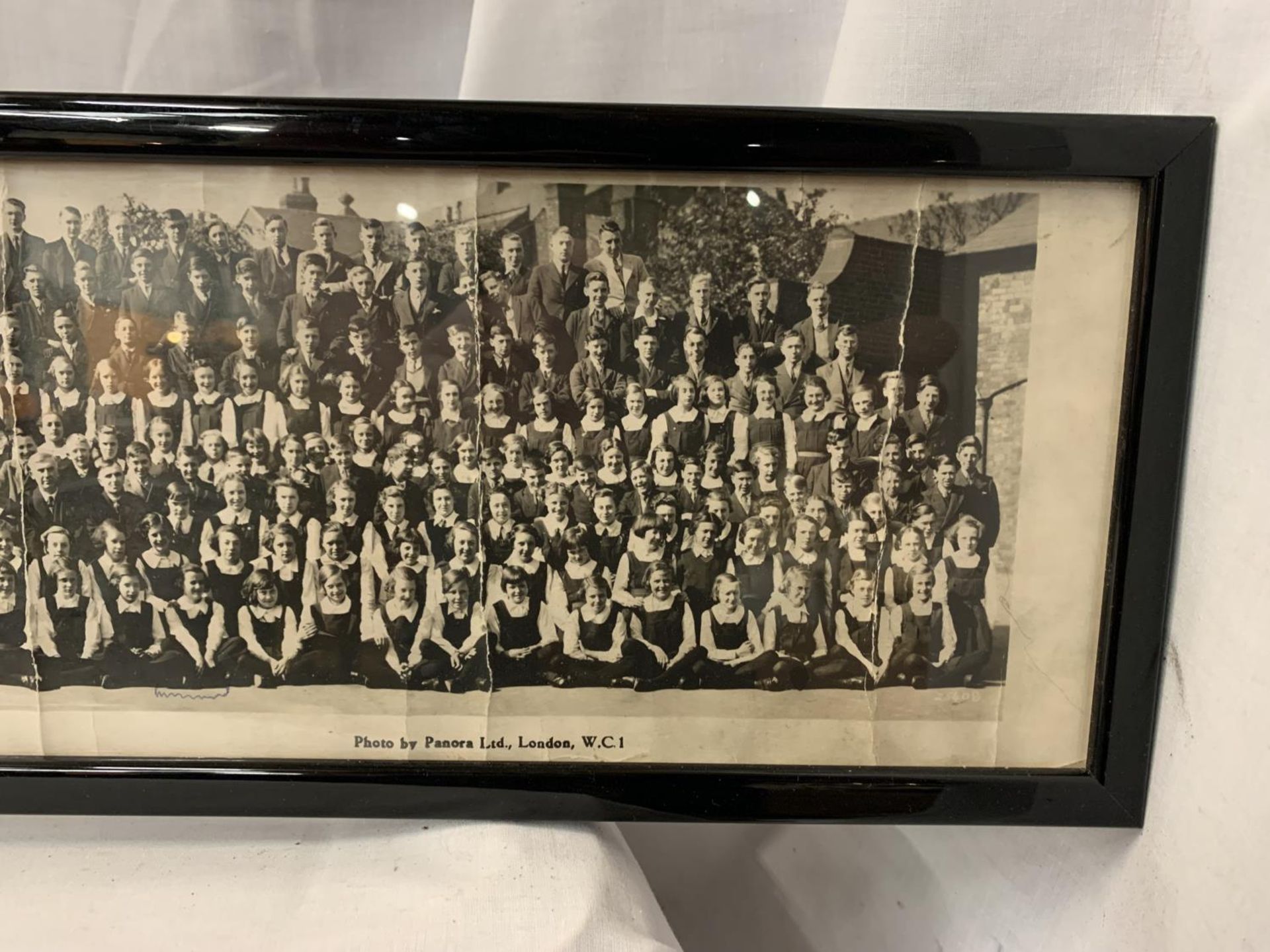 A FRAMED PANORAMIC PICTURE OF THE CLASSES AT HANLEY HIGH SCHOOL YEAR 1938 - Image 3 of 4
