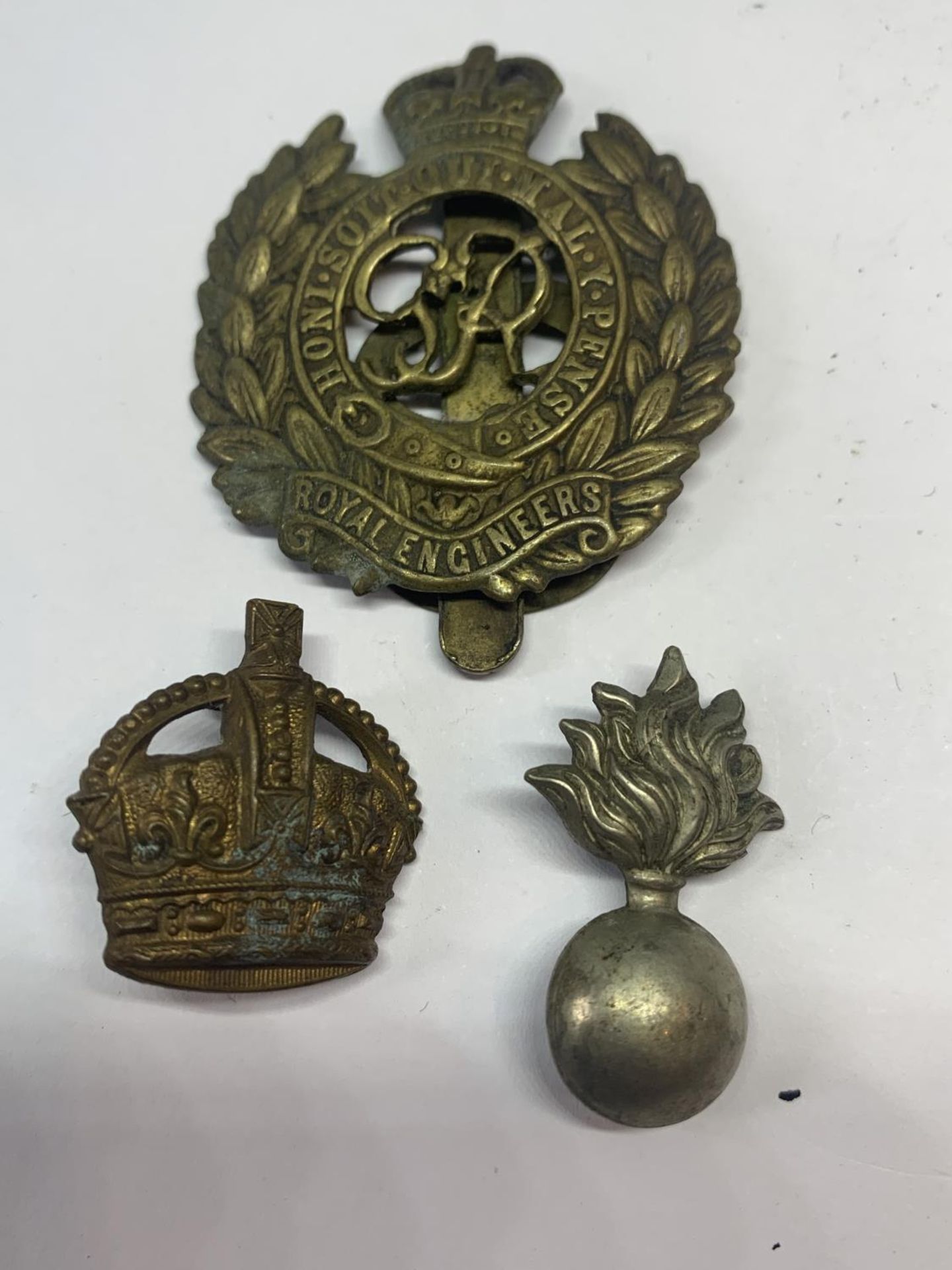 ELEVEN VARIOUS MILITARY BADGES - Image 8 of 8