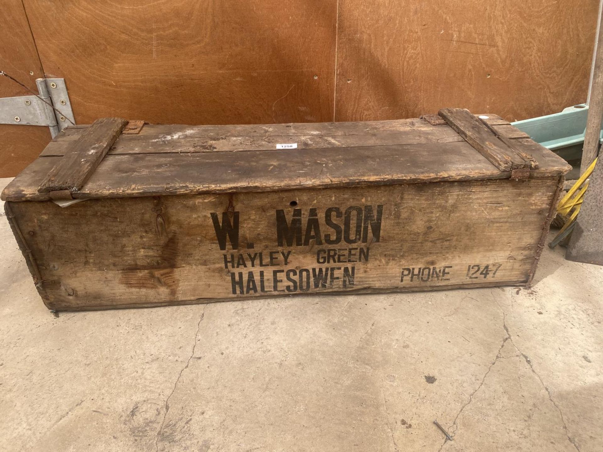 A VINTAGE WOODEN 'W.MASON' CRATE WITH AN ASSORTMENT OF HARDWARE