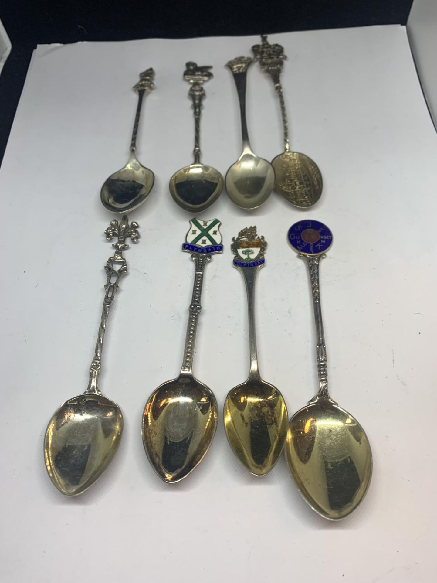 EIGHT MARKED SILVER COLLECTORS SPOONS GROSS WEIGHT 103 GRAMS