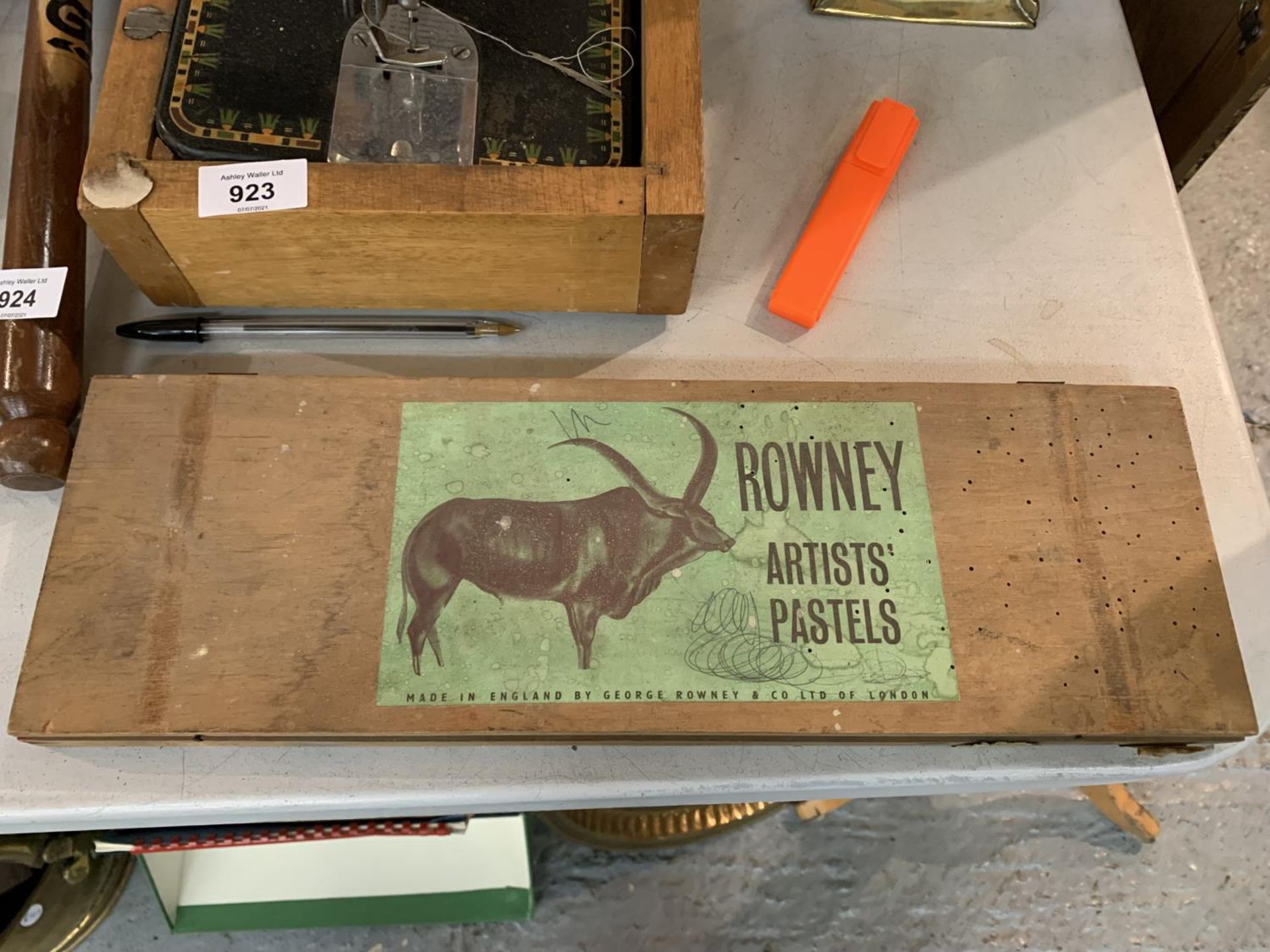 A BOX OF ROWNEY ARTISTS PASTELS - Image 2 of 2