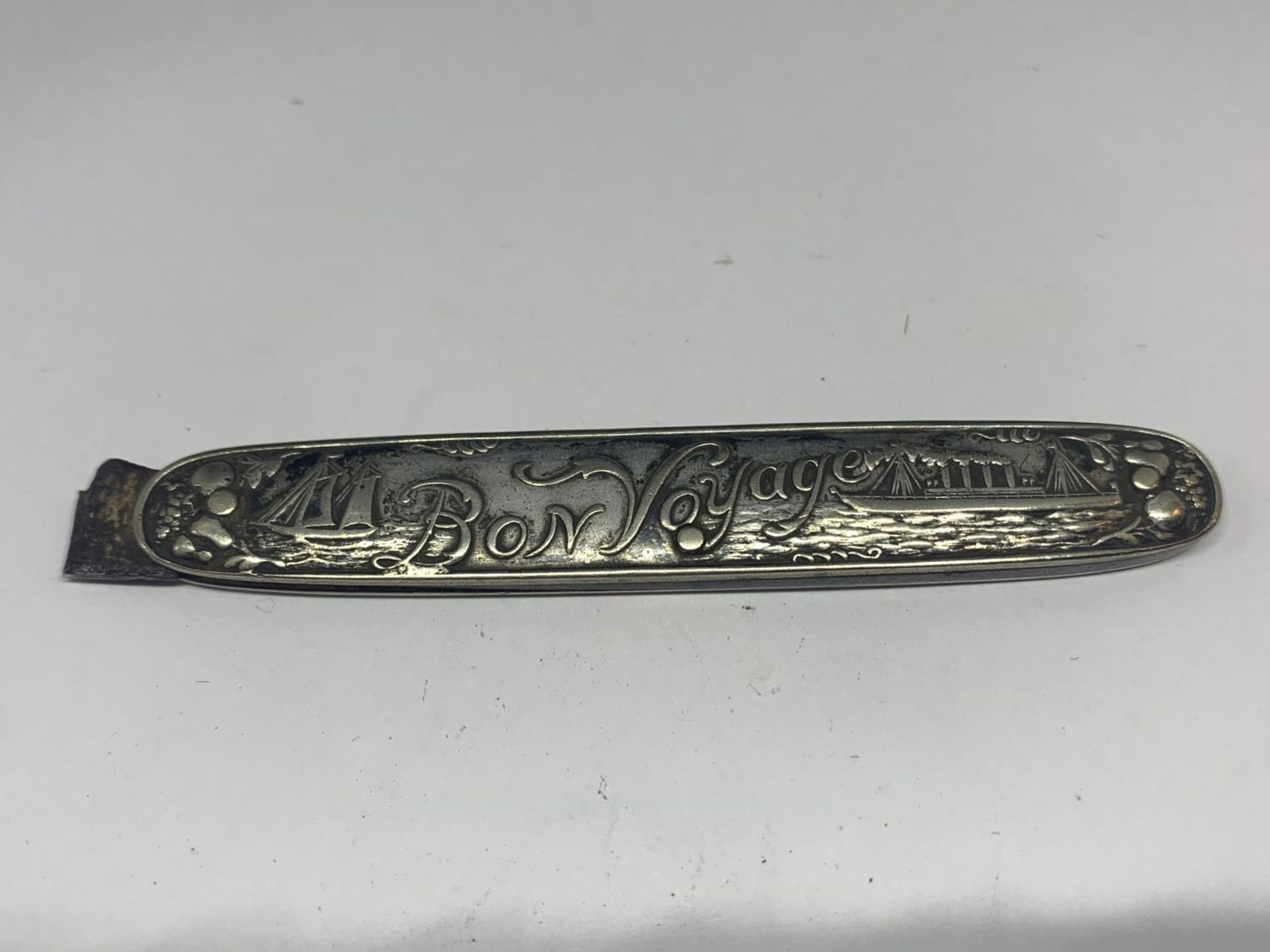 A WHITE METAL TITANIC PEN KNIFE (BLADE MISSING)