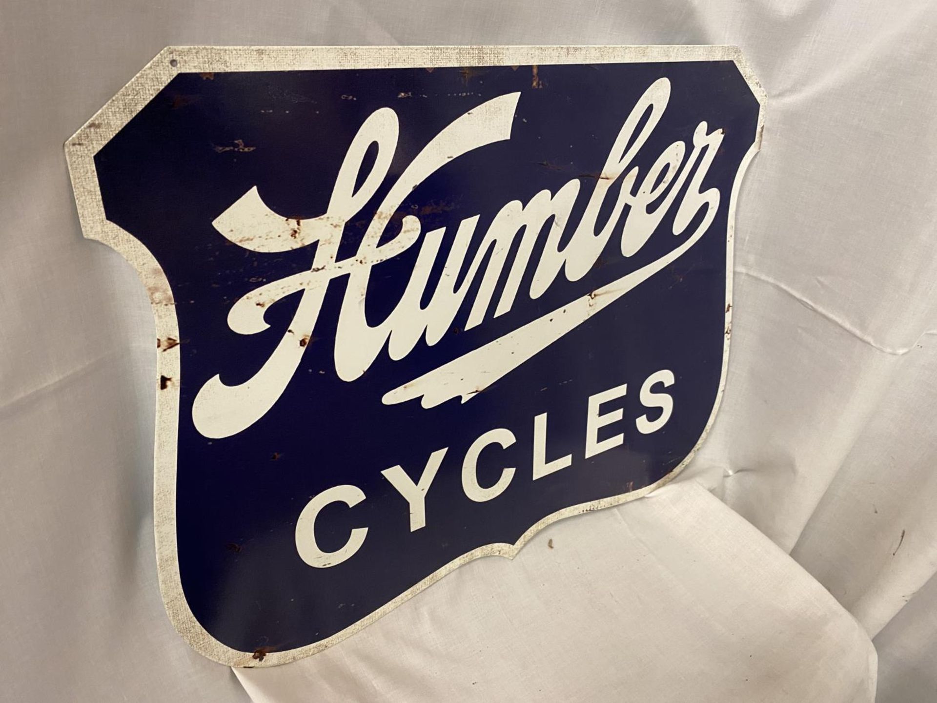 A LARGE 'HUMBER CYCLES' ADVERTISING SIGN 45 X 60CM - Image 2 of 2