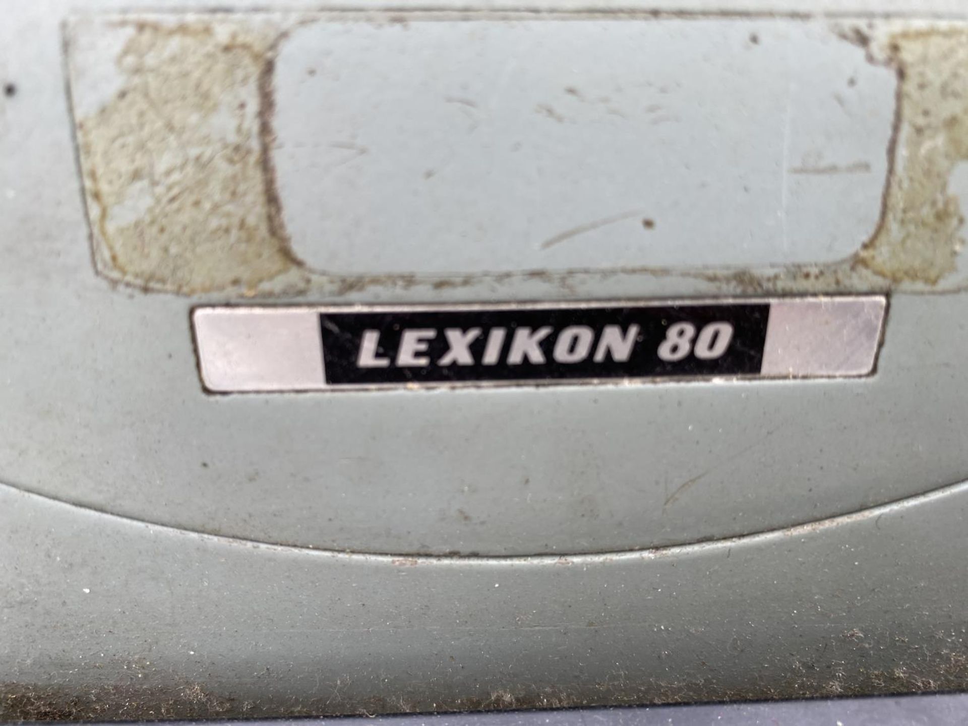 A VINTAGE LEXIKON 80 TYPEWRITER - Image 2 of 4