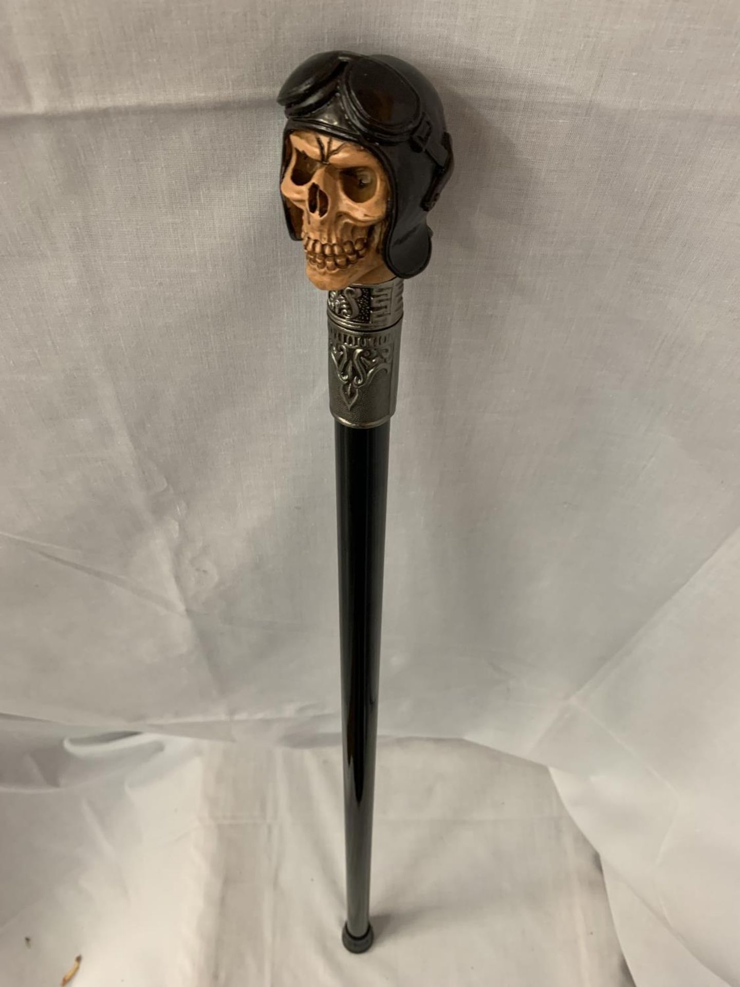 A WALKING STICK WITH A STEAMPUNK STYLE SKULL HEAD HANDLE - Image 2 of 3
