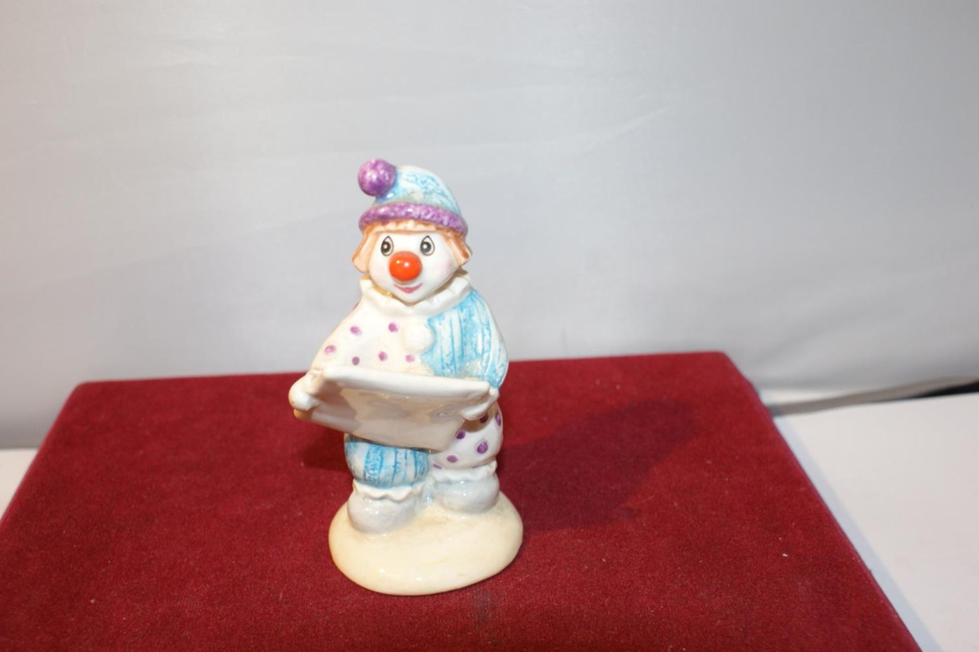 THREE BESWICK CLOWNS - HAPPY BIRTHDAY, GOD LOVES ME ETC - Image 4 of 4