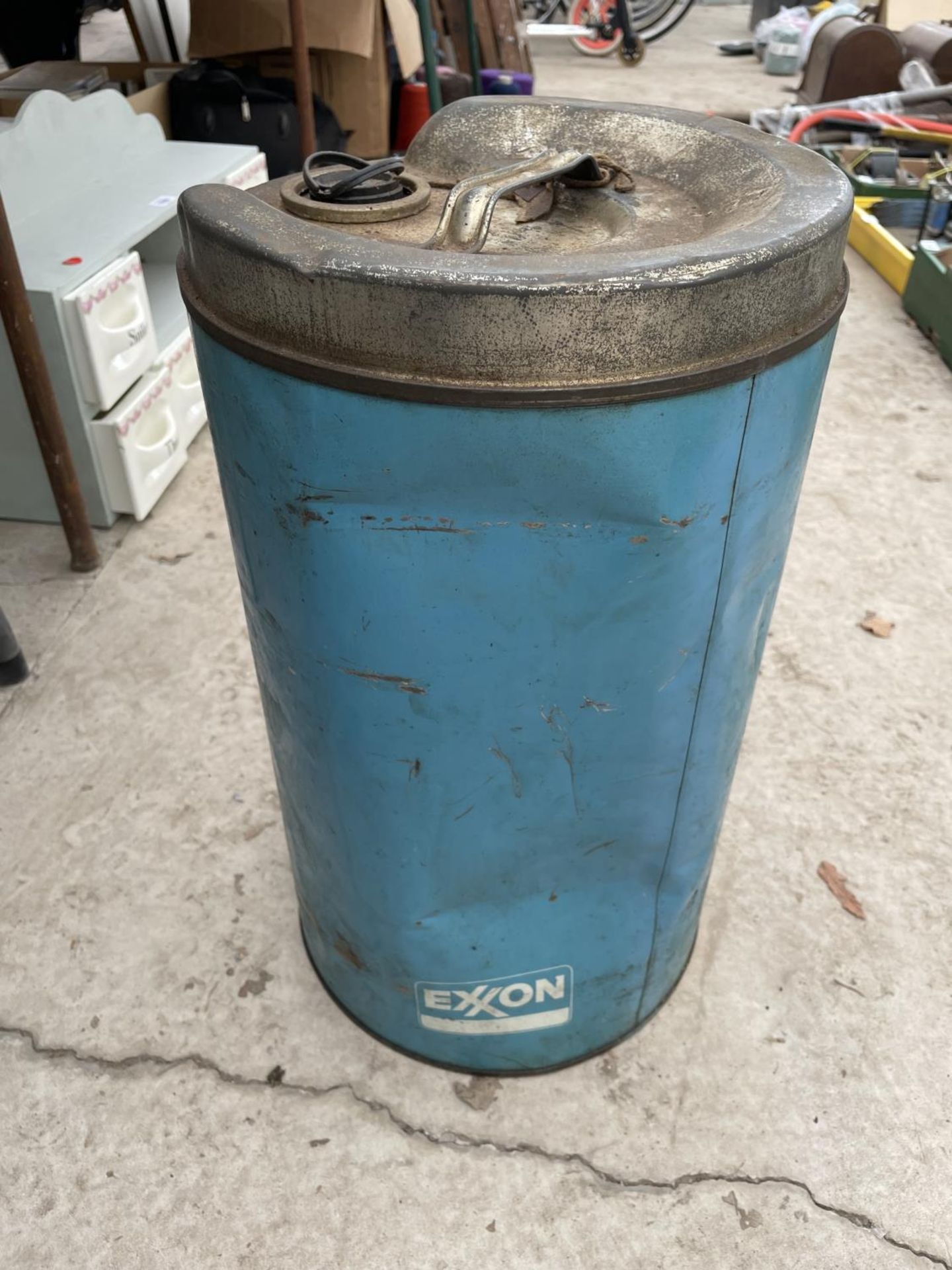 A VINTAGE METAL ESSO OIL DRUM - Image 3 of 3