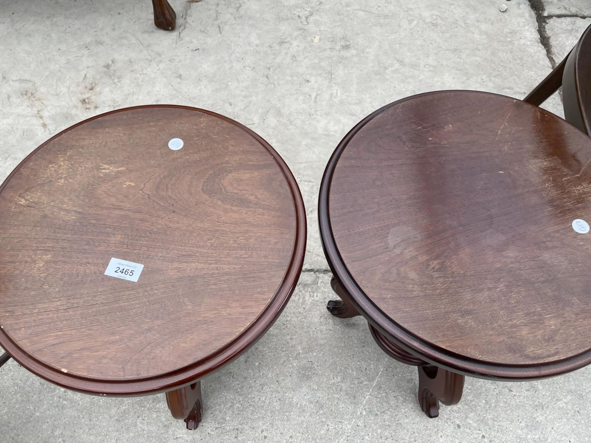 A PAIR OF MODERN TWO TIER LAMP TABLES, 16" DIAMETER - Image 2 of 3