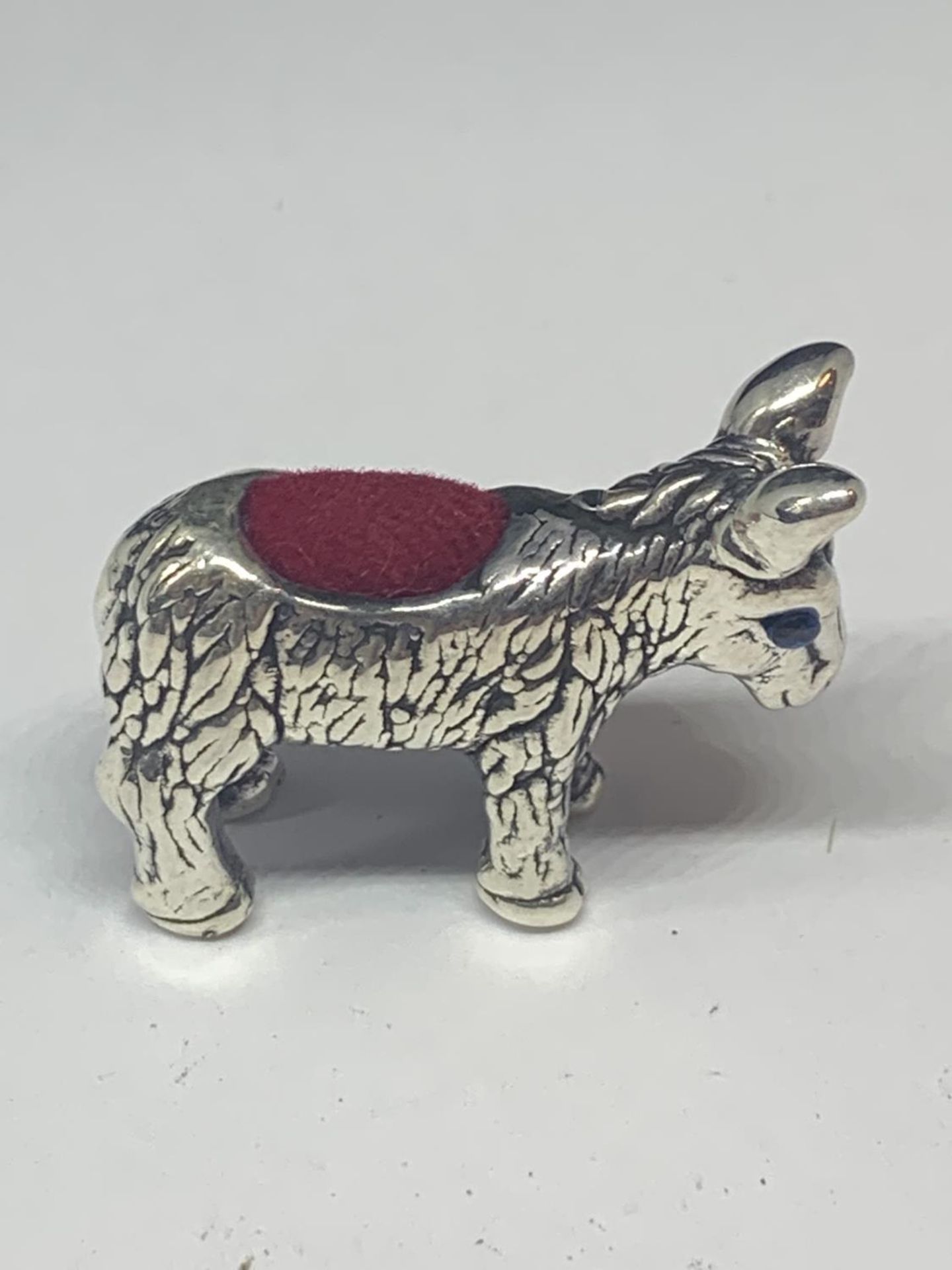 A MARKED SILVER DONKEY PIN CUSHION - Image 2 of 6