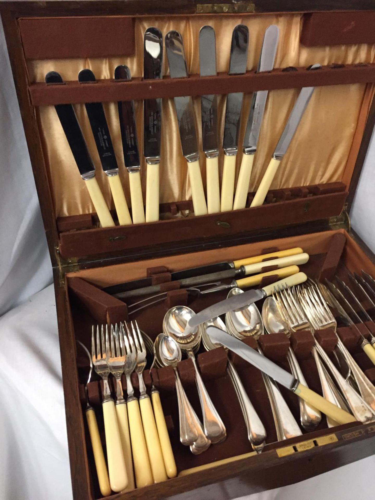 A BOXED SET OF FLATWARE - Image 3 of 3