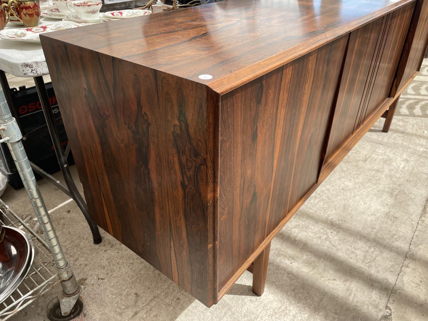 A RETRO HARDWOOD SIDEBOARD WITH FOUR SLIDING DOORS - Image 7 of 11