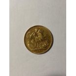 A UK GOLD SOVEREIGN, QUEEN VICTORIA, 1900, BOXED AND IN PRISTINE CONDITION