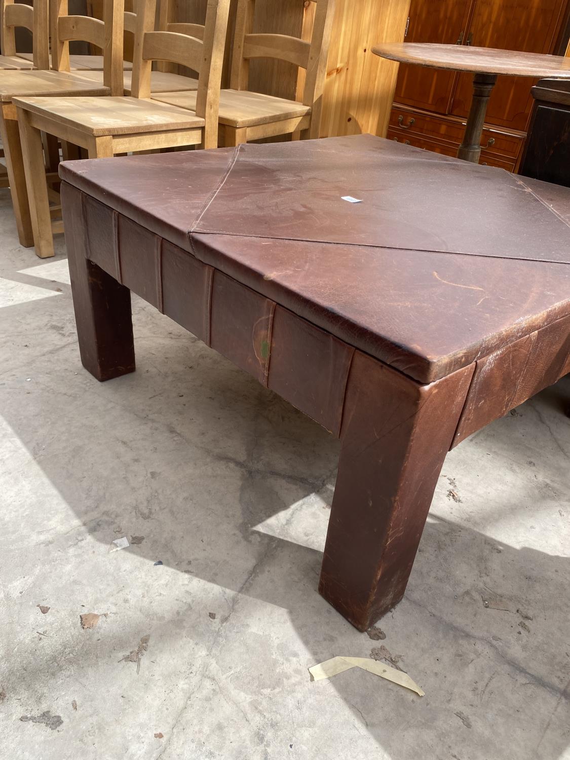 A LEATHER TOPPED TABLE, 36" SQUARE - Image 3 of 4