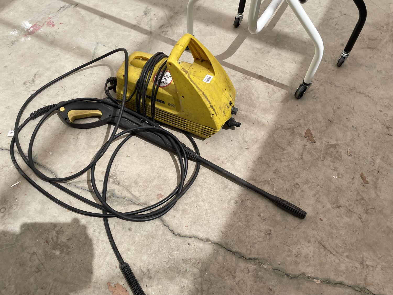 A KARCHER 210 PRESSURE WASHER - Image 2 of 4