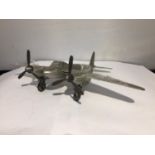 A BOXED PEWTER MODEL 1940 WW2 BRITISH COMBAT TWIN ENGINED AIRCFRAFT 'DE HAVILLAND MOSQUITO' OR KNOWN