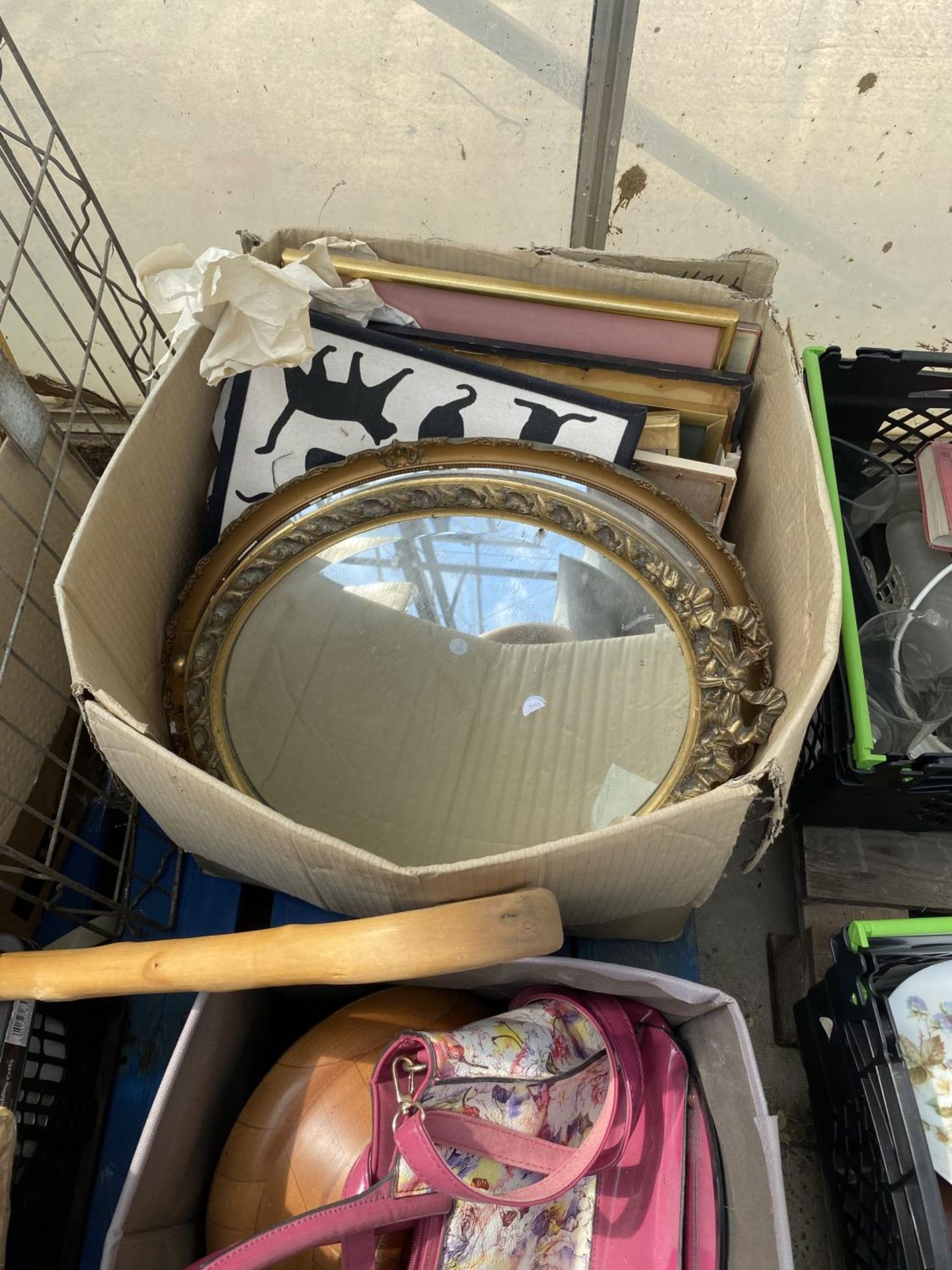 AN ASSORTMENT OF HOUSEHOLD CLEARANCE ITEMS TO INCLUDE PRINTS AND PICTURES, SLOW COOKER AND MIRRORS