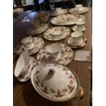 A LARGE COLLECTION OF FINE BONE CHINA DINNER SERVICE