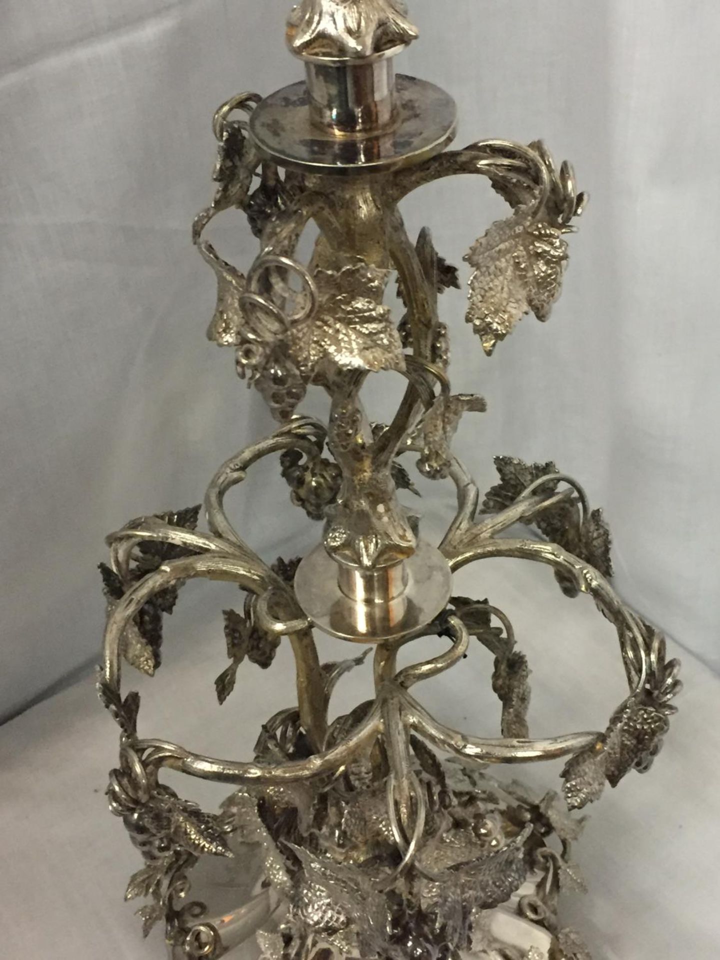 AN ORNATE SILVER PLATED EPERGENE WITH GLASS FLUTE HEIGHT 65CM - Image 4 of 5