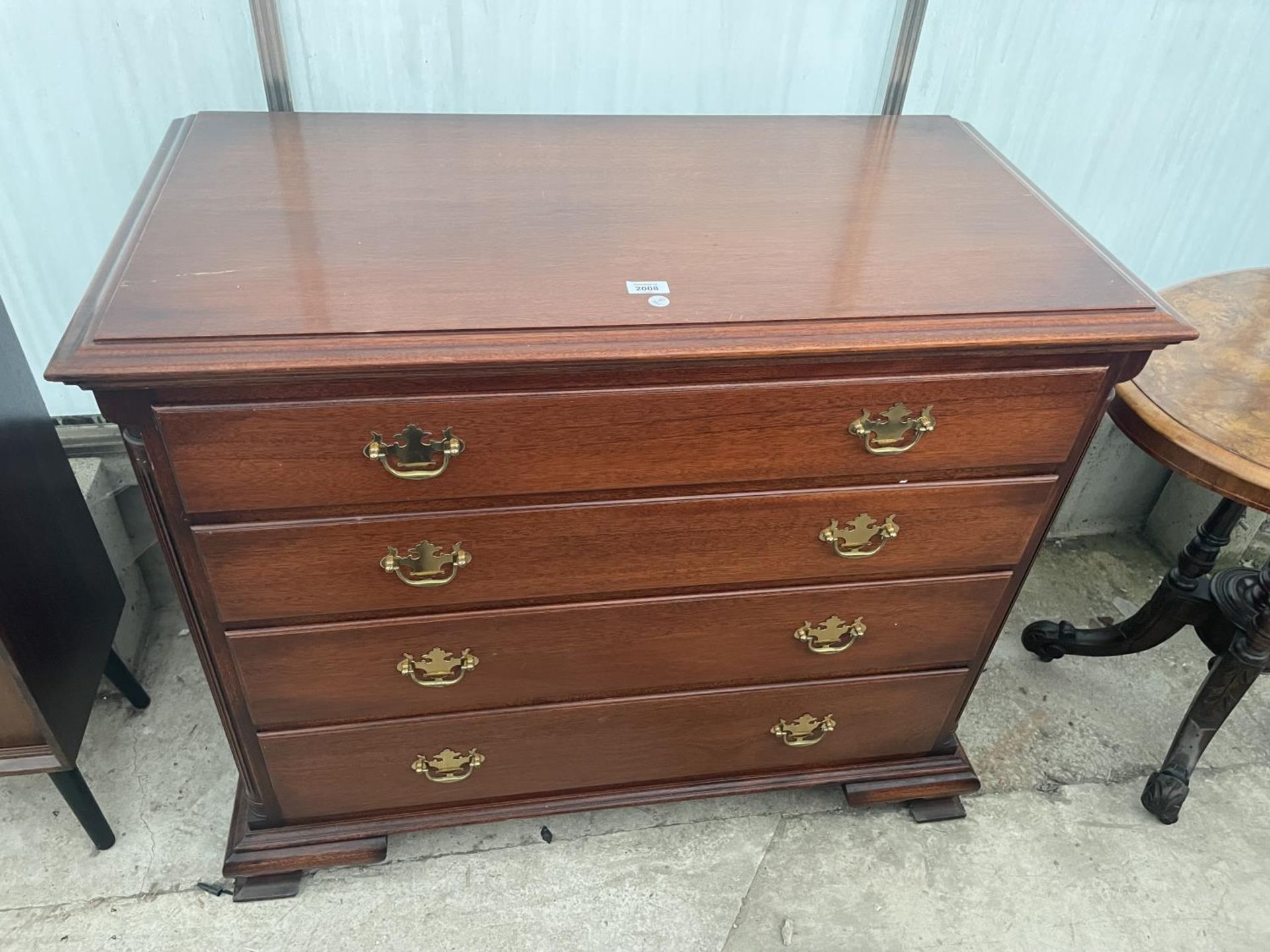 A GEORGIAN STYLE MAHOGANY CHEST OF FOUR GRADUATED DRAWERS BEARING ARCHER & SMITH LTD LABEL, 39.5"