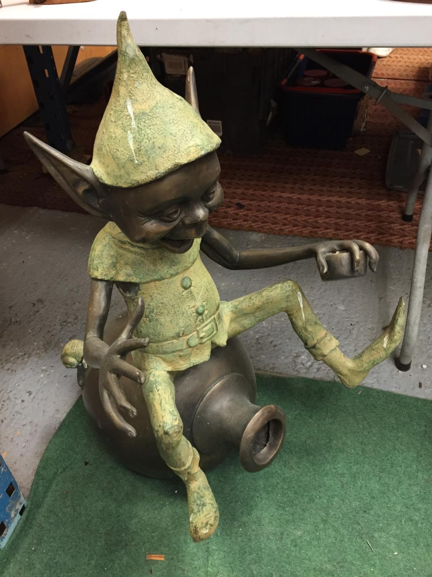 A LARGE BRONZE FIGURE OF A PIXIE - Image 2 of 4