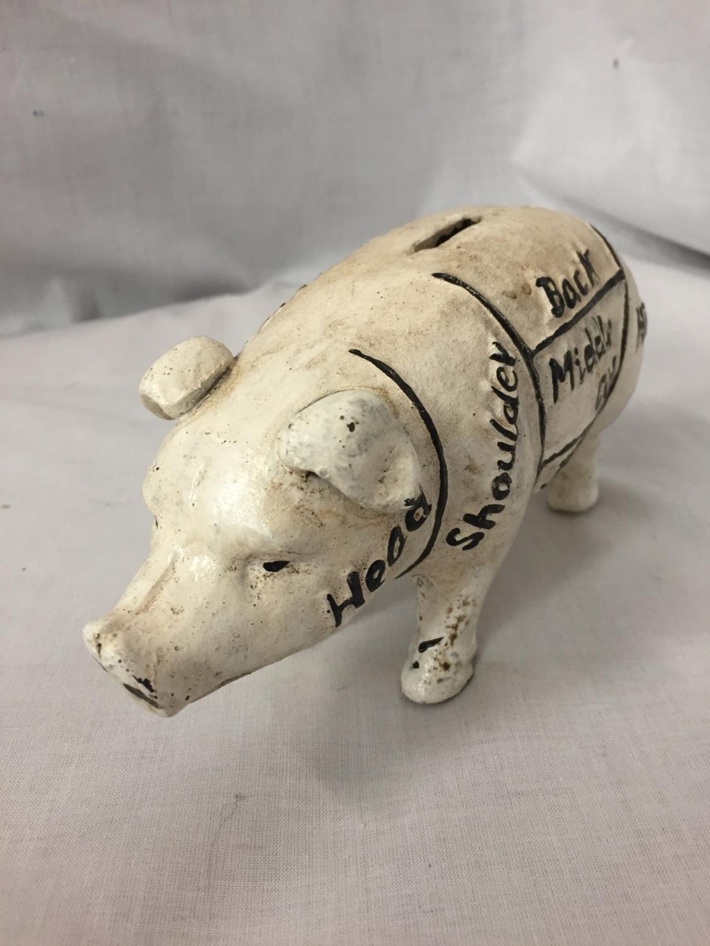 A CAST IRON BUTCHERS PIG - LIMERICK HAMS IRELAND - Image 3 of 4