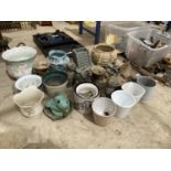 AN ASSORTMENT OF ITEMS TO INCLUDE PLANTERS AND ANIMAL GARDEN ORNAMENTS ETC