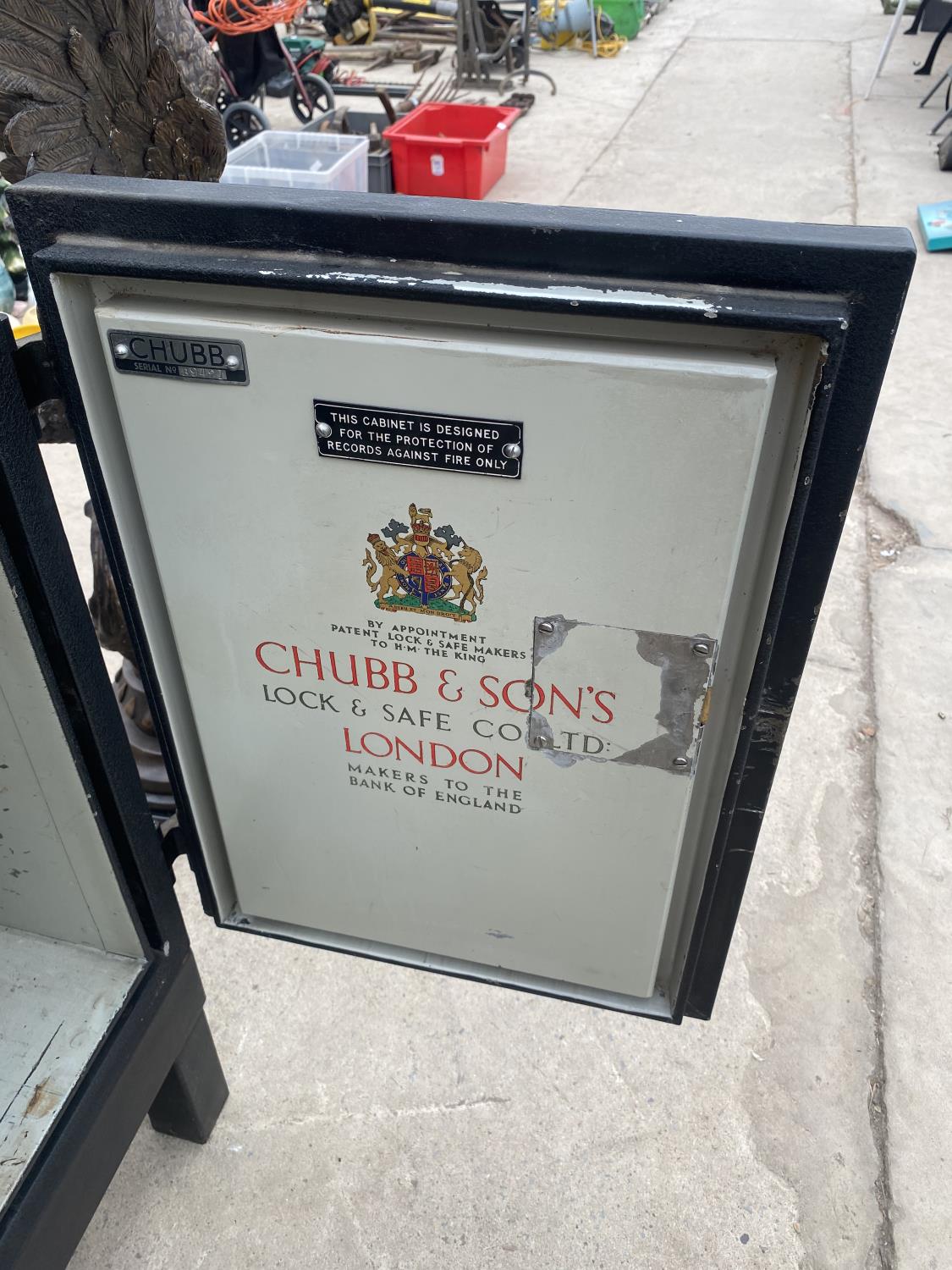 A METAL CHUBB SAFE CABINET, LONDON WITH KEY - Image 7 of 7