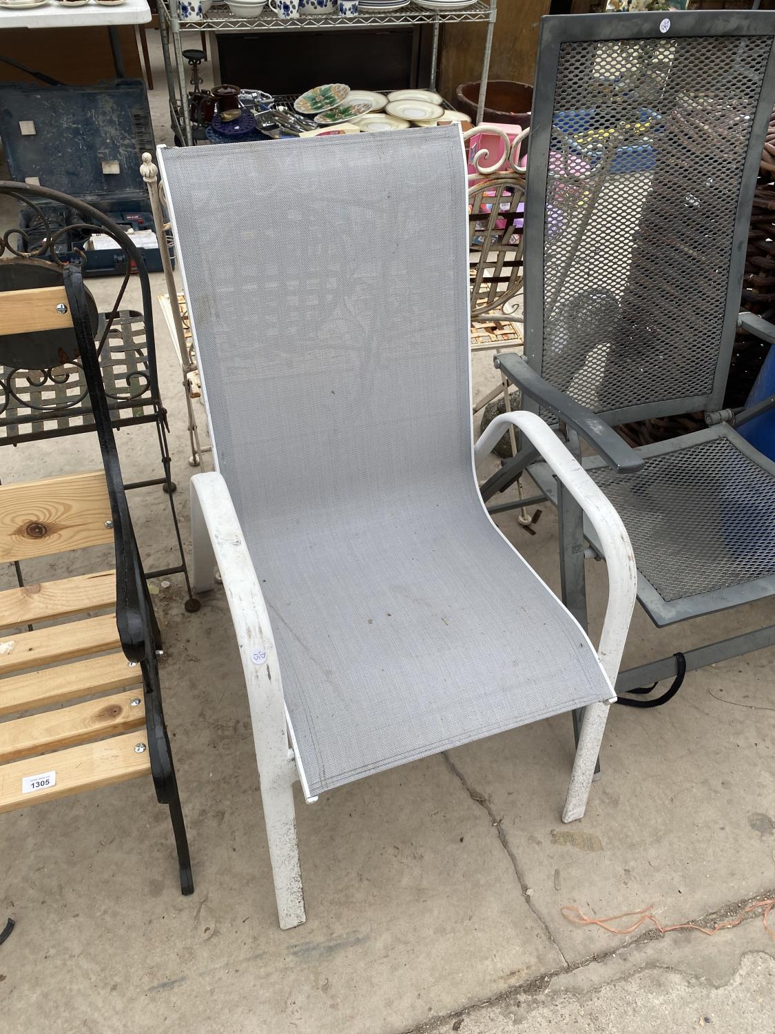 A FOLDING METAL GARDEN CHAIR AND A FURTHER GARDEN CHAIR - Image 3 of 3