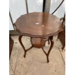 AN EDWARDIAN MAHOGANY TWO TIER CENTRE TABLE, 26" DIAMETER