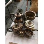 A SELECTION OF SILVER PLATED ITEMS. TO INCLUDE TEA POTS, COFFEE POTS, OIL LAMP BASE