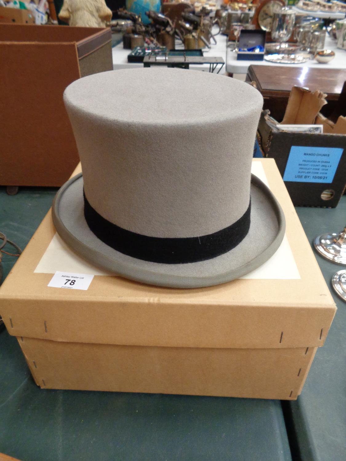 A HERBERT JOHNSON GREY TOP HAT WITH ORIGINAL BOX