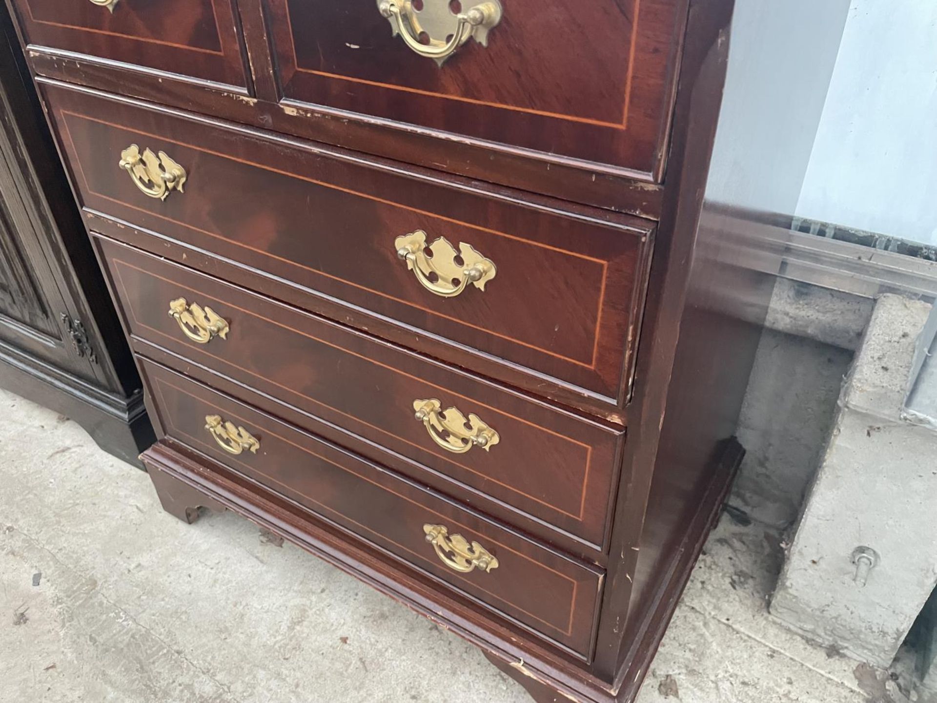 A GEORGIAN STYLE MAHOGANY AND INLAID CHEST OF TWO SHORT AND THREE LONG DRAWERS, 24" WIDE - Image 3 of 3