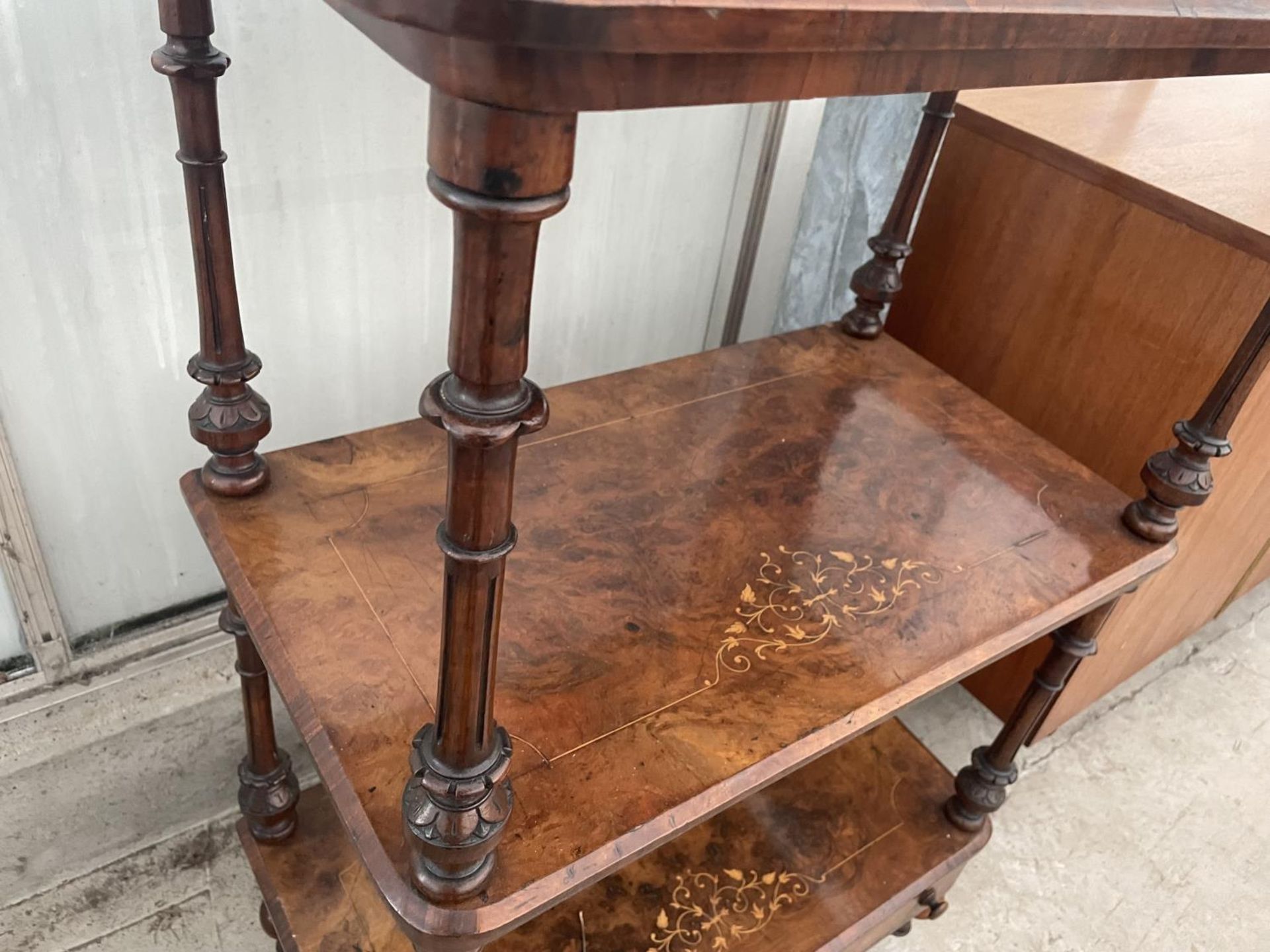 A VICTORIAN WALNUT AND INLAID THREE TIER WHATNOT WITH FRETWORK MIRROR-BACK ON TURNED SUPPORTS, - Image 6 of 8