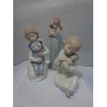 THREE FIGURINES OF GIRLS TO INCLUDE LLADRO AND ZAPHIR