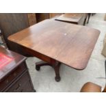 A VICTORIAN MAHOGANY PEMBROKE TABLE