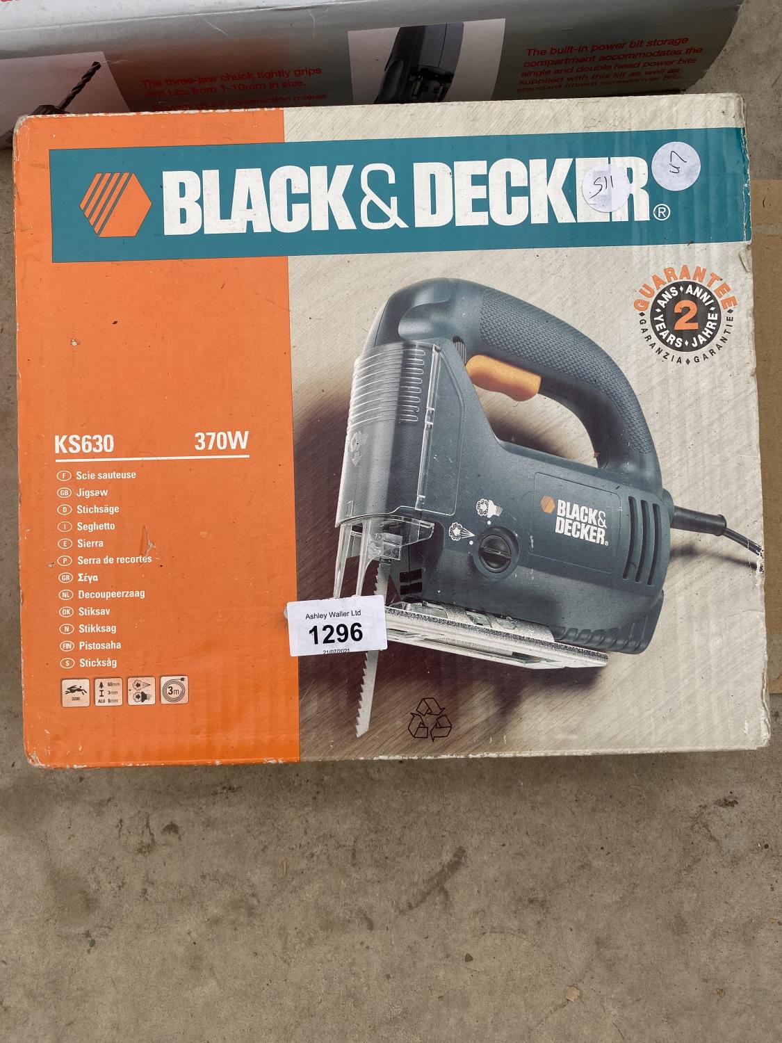 A BLACK AND DECKER JIGSAW AND A BATTERY DRILL - Image 2 of 3