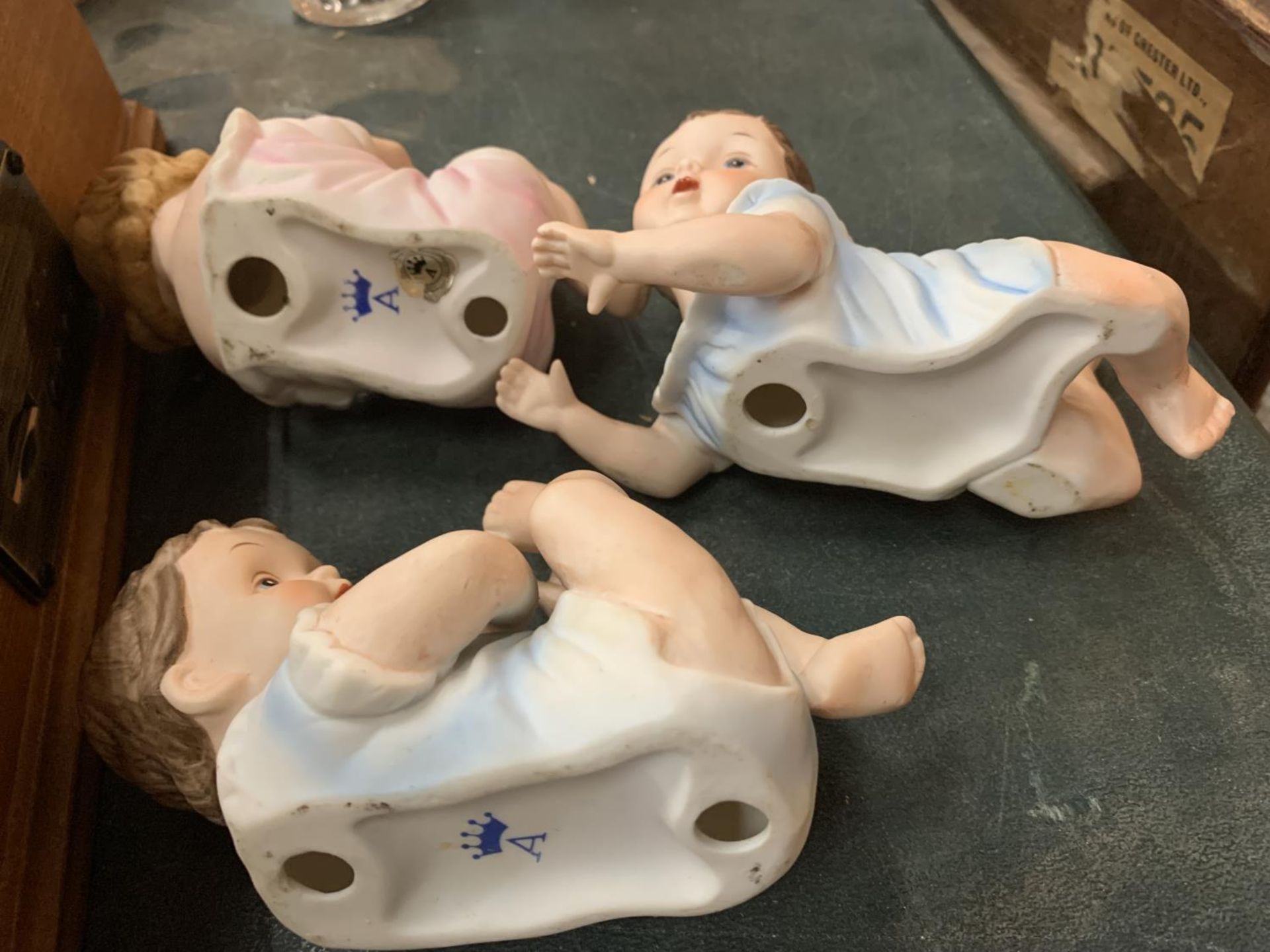 THREE PORCELAIN PIANO BABIES - Image 3 of 3